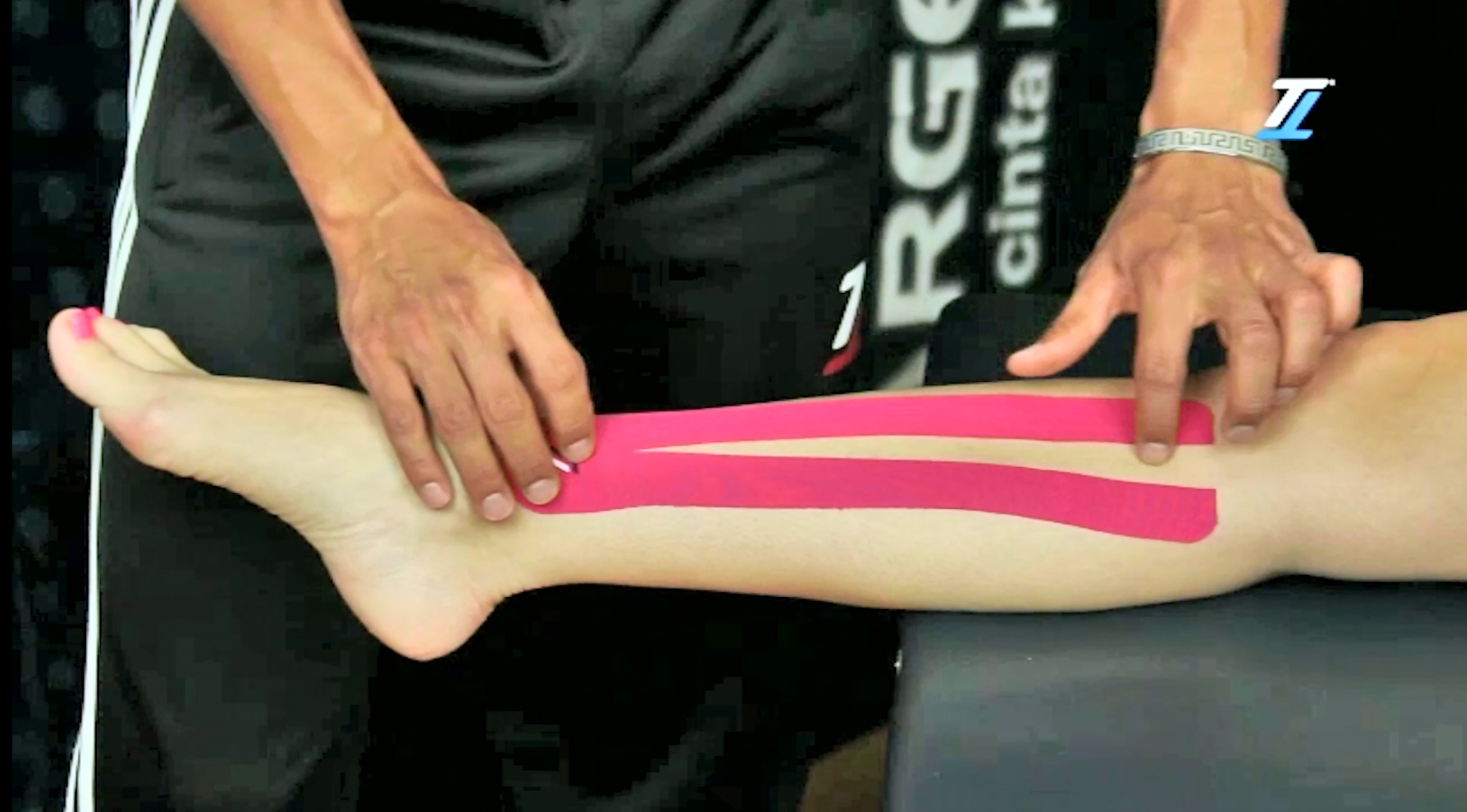 Use kinesiology tape for shin splintsmedical tape for pain