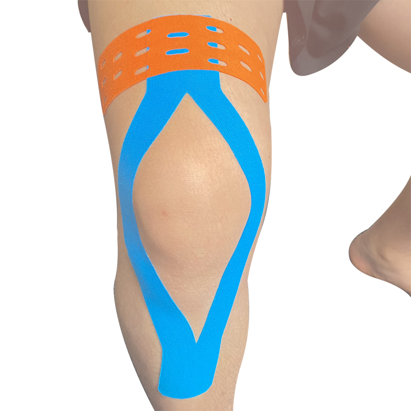 cinta kinesiológica perforada para rodilla