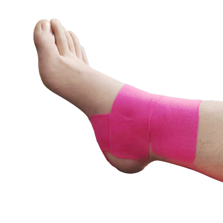 Kinesiologie-Tapestreifen für den Knöchel