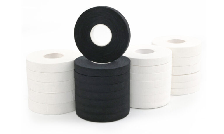 APPLICATION DE RUBAN À DOIGTS D'ESCALADE1